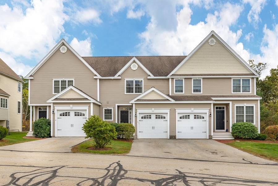 2 Autumn Ln #2, Northborough, MA 01532