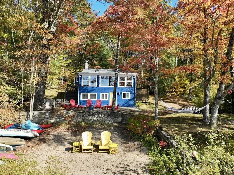 41 Pine Island Lake/East Shore, Westhampton, MA 01027