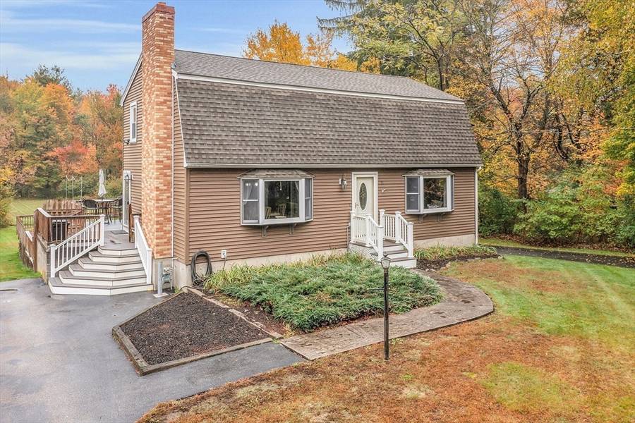 91 Chapin Rd, Hudson, MA 01749