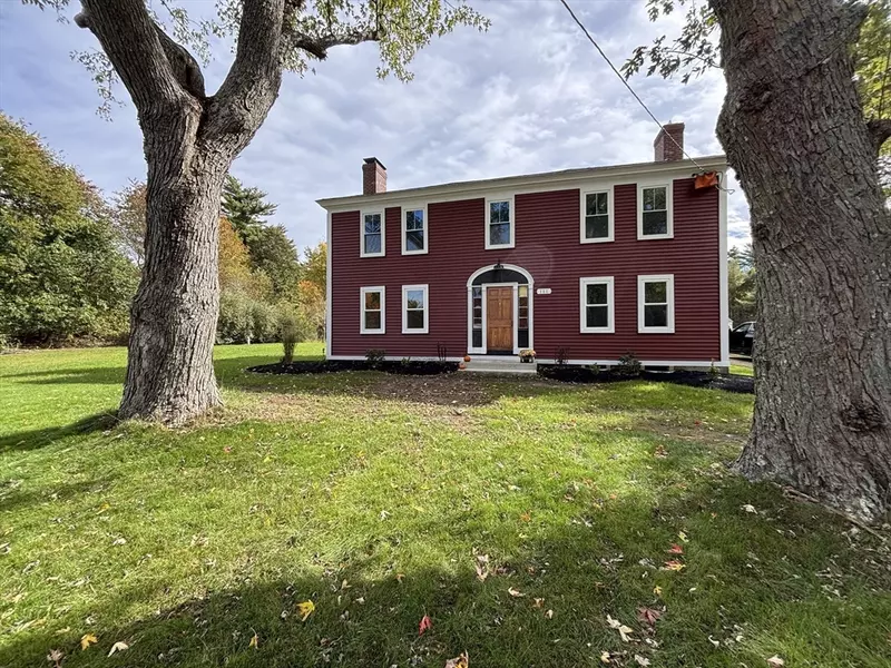 111 Palmer Mill Rd, Halifax, MA 02338