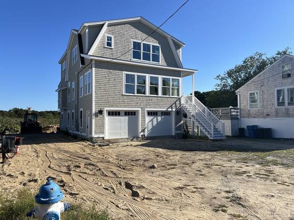 Falmouth, MA 02556,117 Silver Beach Ave