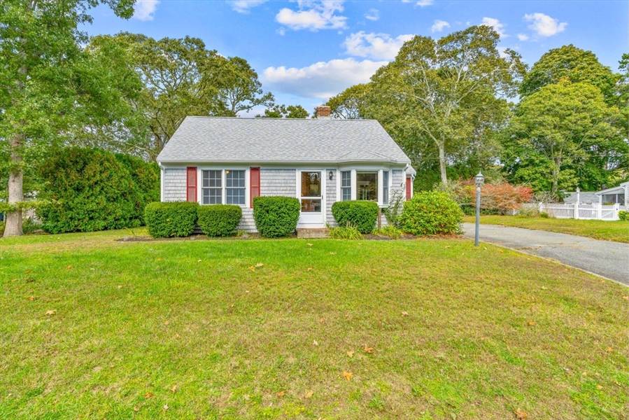 11 Joe Lincoln Rd, Harwich, MA 02671