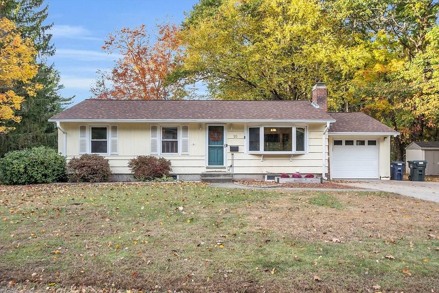 10 Laurel Hill Ln, Holden, MA 01520