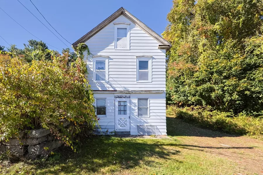 8 Mumford Rd, Sutton, MA 01590