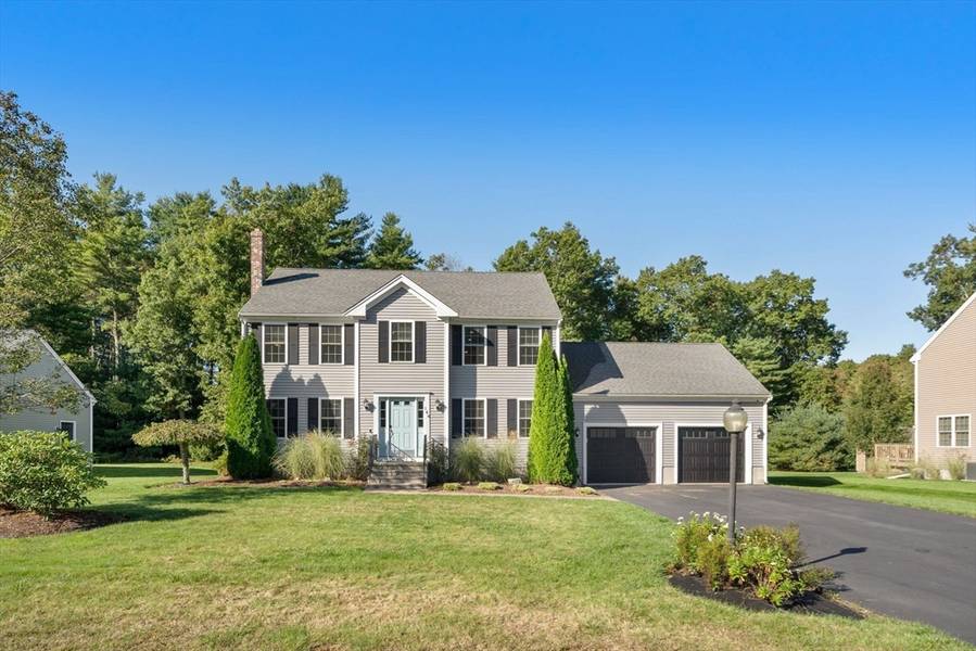 144 Appaloosa Way, Taunton, MA 02780