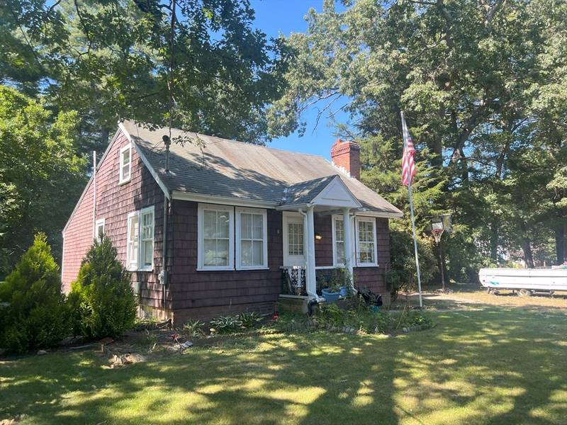 1265 Old Plymouth Street, Bridgewater, MA 02324