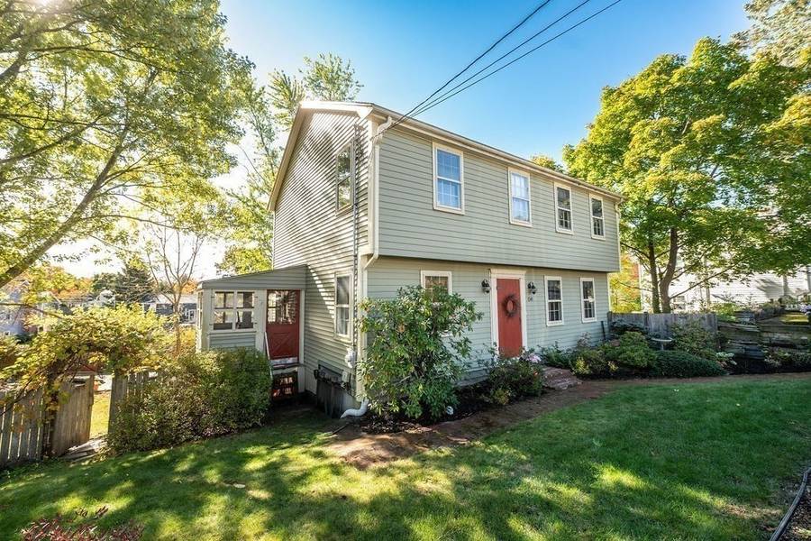 150 Merryknoll Rd, Weymouth, MA 02191