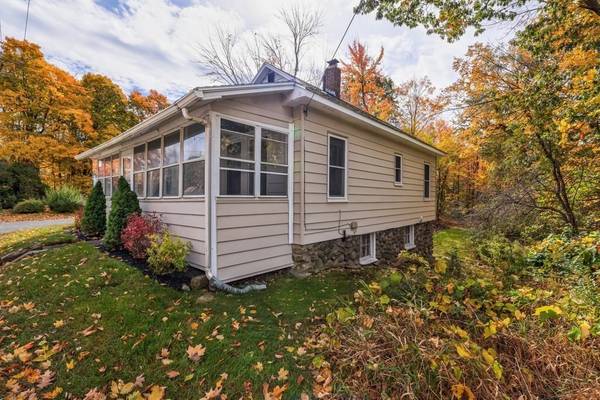 147 Doyle Rd, Holden, MA 01520