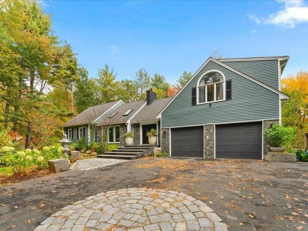 110 Dracut St, Methuen, MA 01844