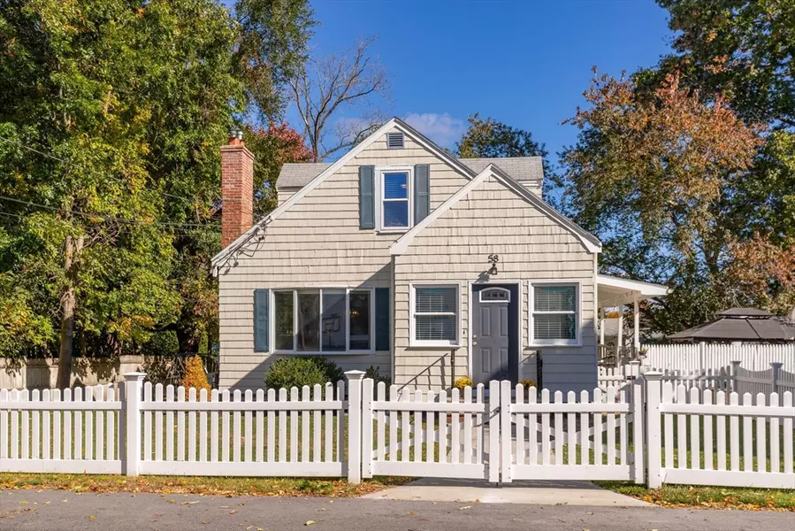 58 Beech St, Dedham, MA 02026