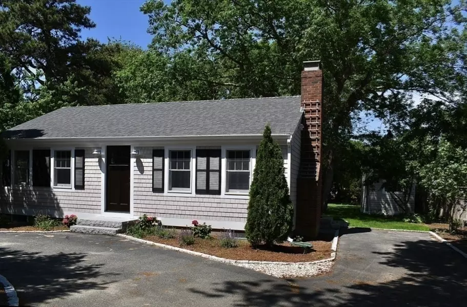 302 Bearses Way, Barnstable, MA 02601