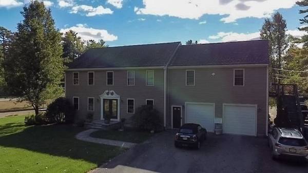 114 Mayflower Ridge Dr, Wareham, MA 02571