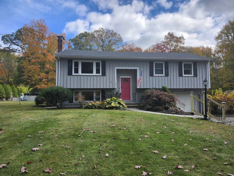 262 Old Post Road, North Attleboro, MA 02760