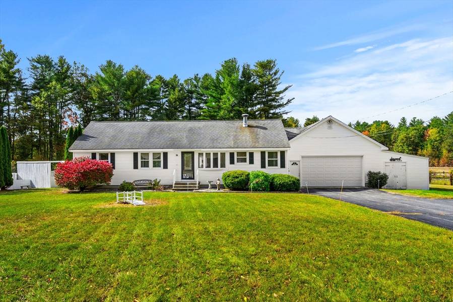 496 High St, Dunstable, MA 01827