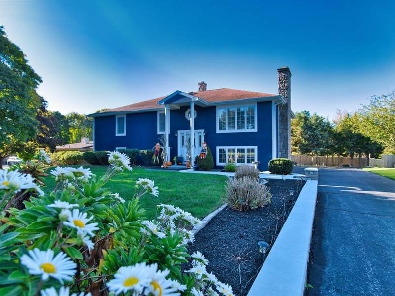 555 Harbor View Blvd, Somerset, MA 02726