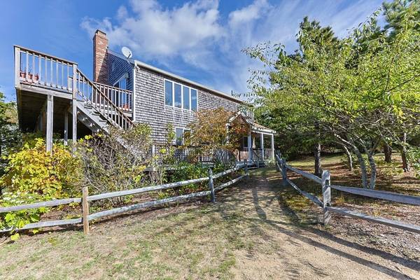 2 High Ridge Rd, Truro, MA 02666