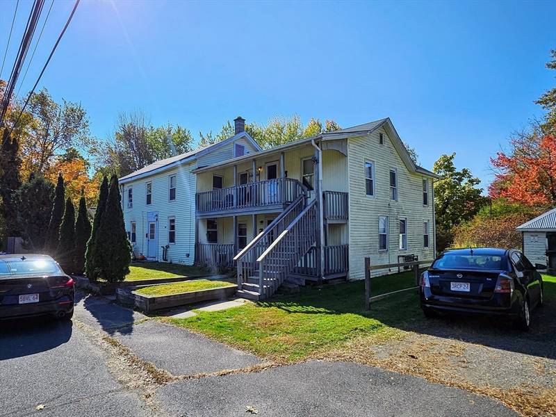 59 S East St, Amherst, MA 01002