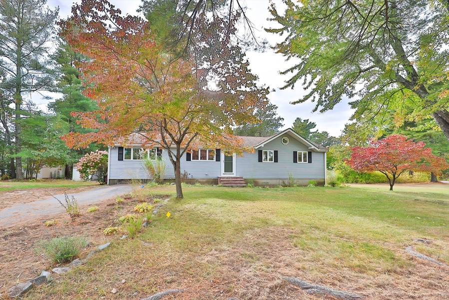 55 Phillips Ln., Wrentham, MA 02093