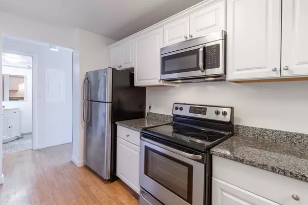 872 Massachusetts Ave #509, Cambridge, MA 02139