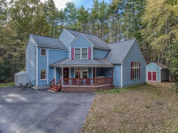 10 Blood Street, Pepperell, MA 01463