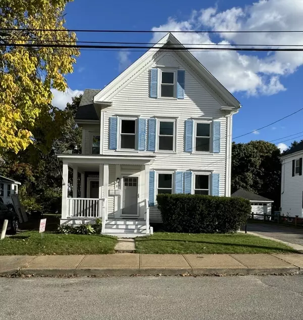 17 Fremont St #1, Plymouth, MA 02360