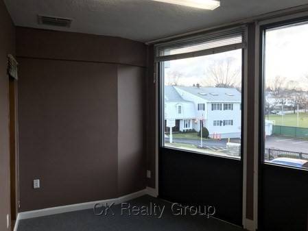 372 Main St #4, Watertown, MA 02472