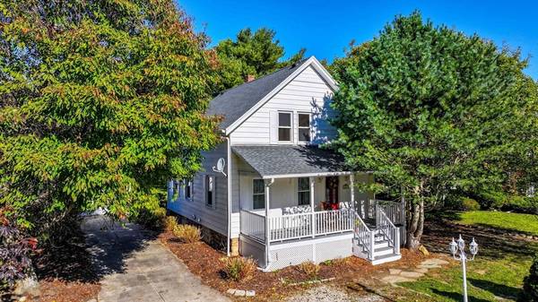 131 Fairhaven Road, Mattapoisett, MA 02739