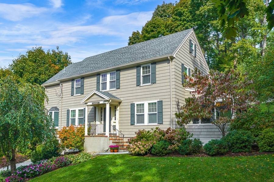 10 Marshall Rd, Winchester, MA 01890