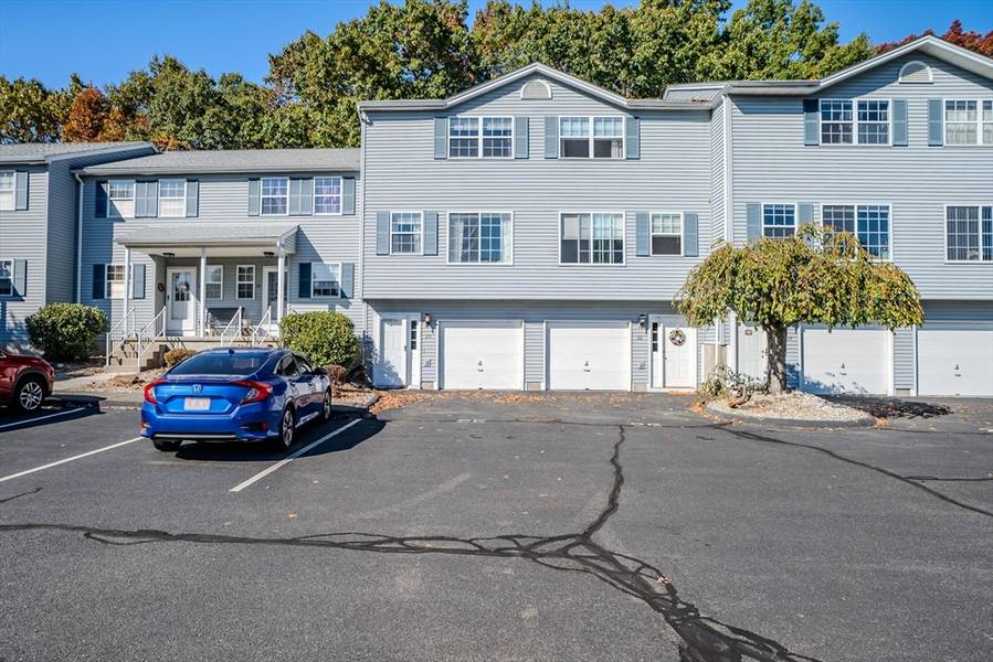 25 Waters Edge #25, Ludlow, MA 01056