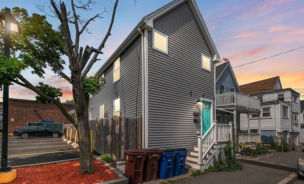 25 Beachland Ave, Revere, MA 02151