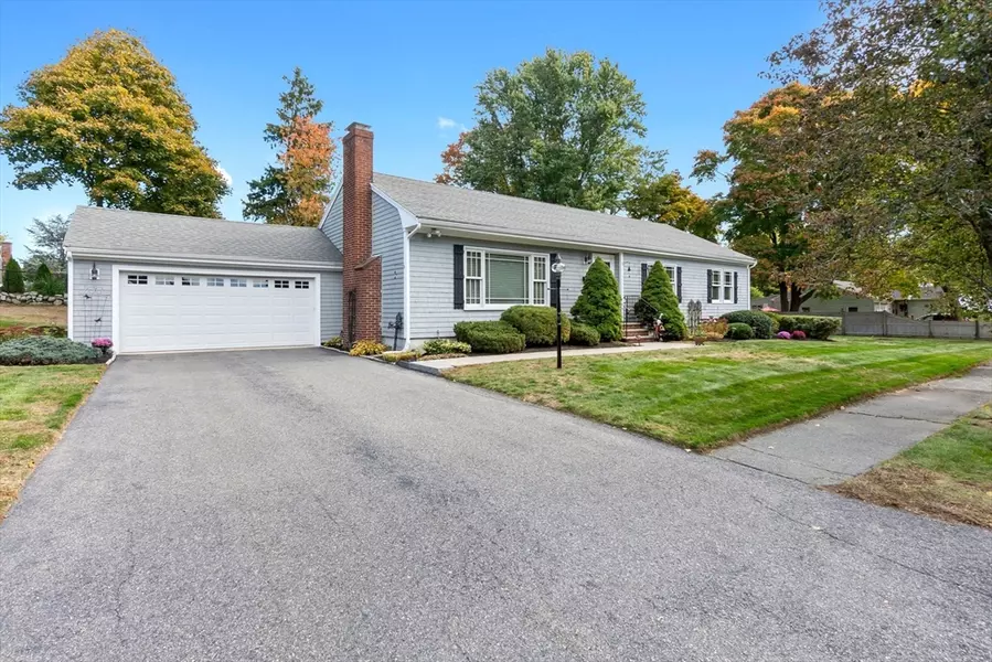 14 Berrywood Lane, Beverly, MA 01915