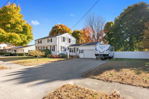 Danvers, MA 01923,6 Crestline Cir