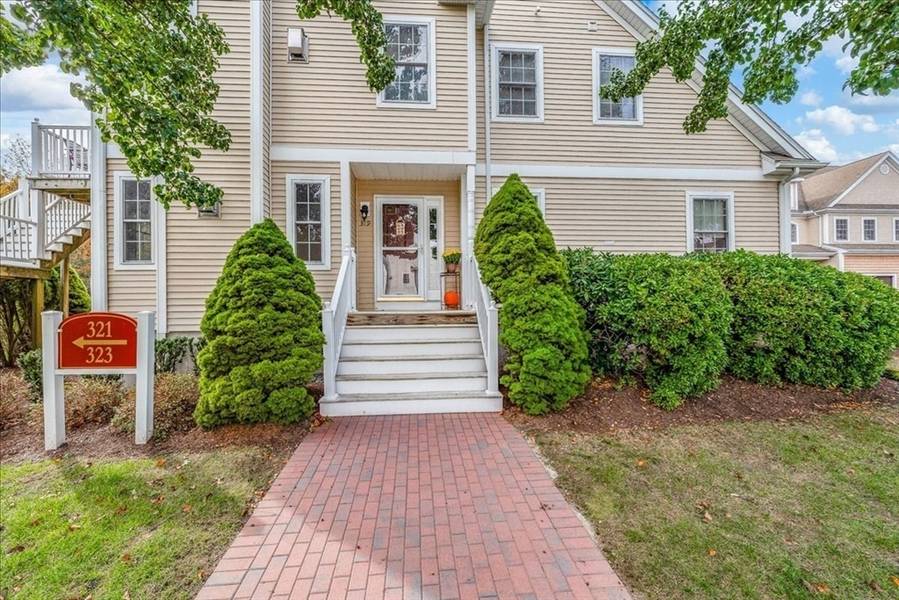 319 Hampton Way #319, Abington, MA 02351