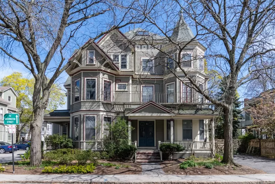 72 Cypress #4, Brookline, MA 02445