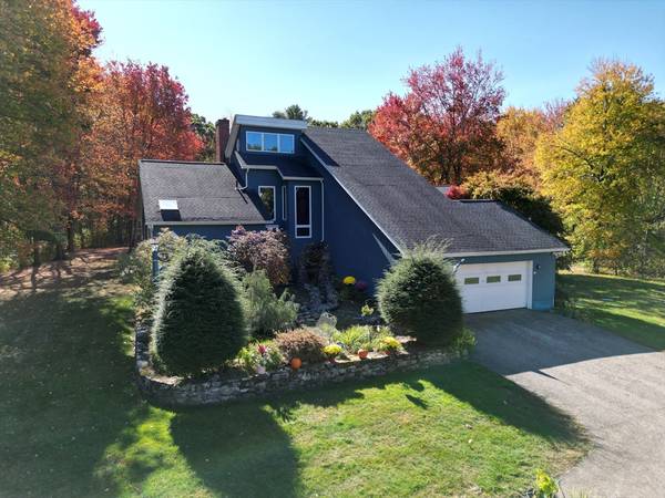 209 Gaffney Rd, Oakham, MA 01068