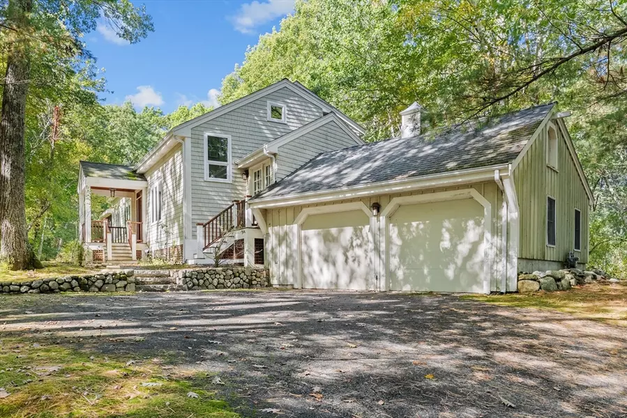 146 Herrick Rd, Boxford, MA 01921