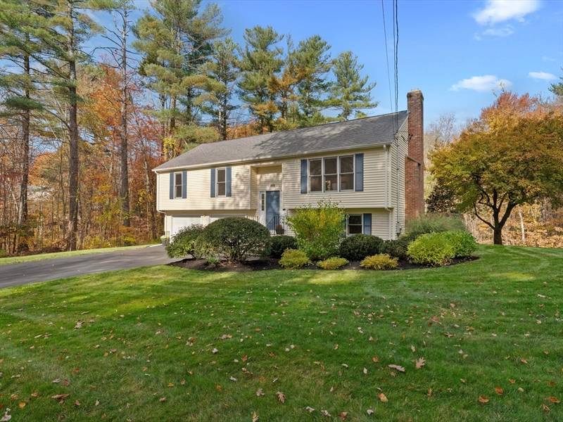 201 Stone School Road, Sutton, MA 01590