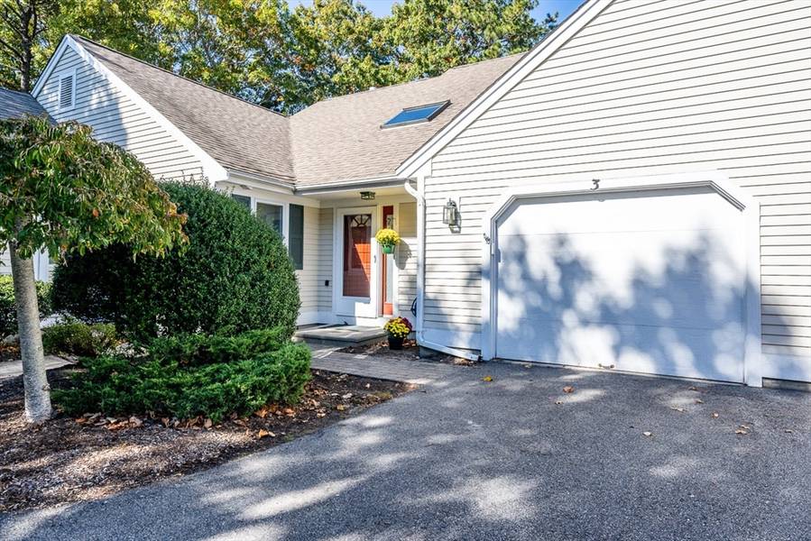 3 Mainsail Cir #69, Mashpee, MA 02649