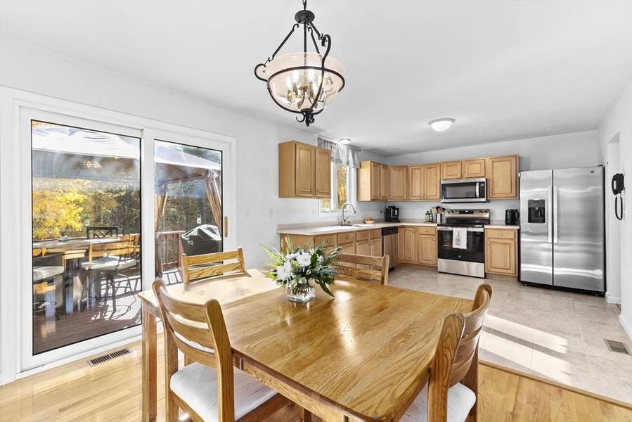 1755 Plymouth St, Bridgewater, MA 02324