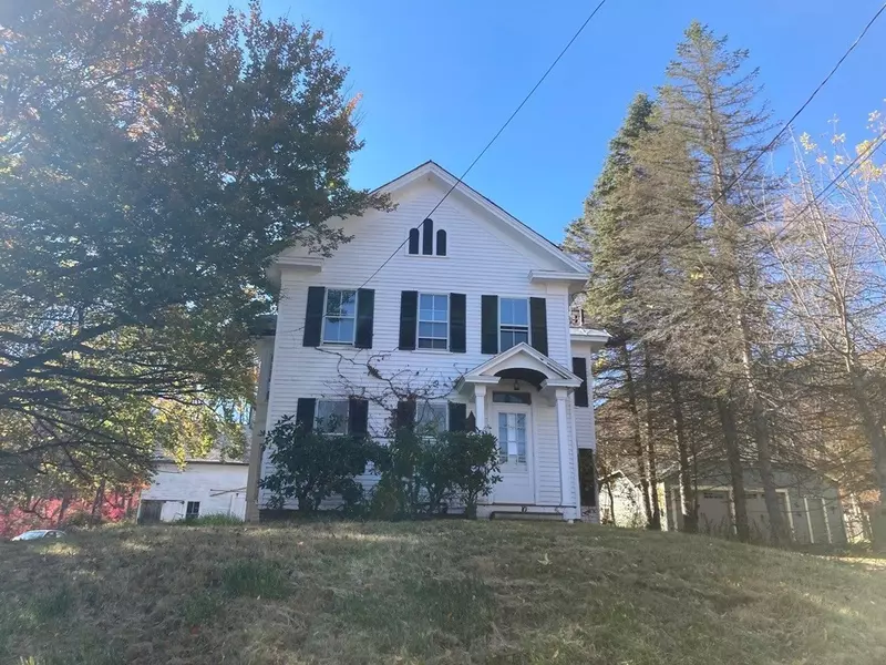 10 William St, Chester, MA 01011