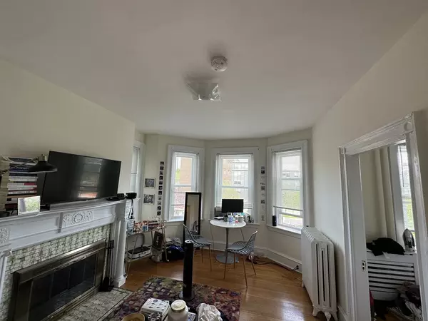 1648 Massachusetts Ave #34, Cambridge, MA 02138