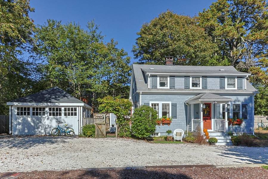 51 Town Brook Rd, Yarmouth, MA 02673