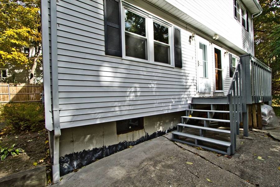 5-A Warwick St #A, Auburn, MA 01501