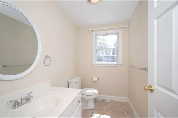 Weymouth, MA 02191,537 Bridge Street #2