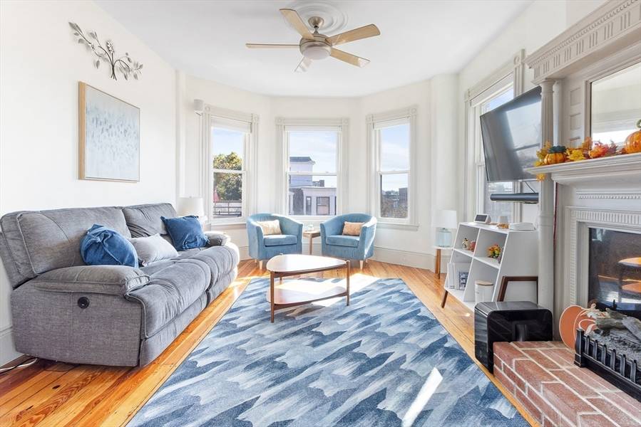 100 Broadway #5, Chelsea, MA 02150