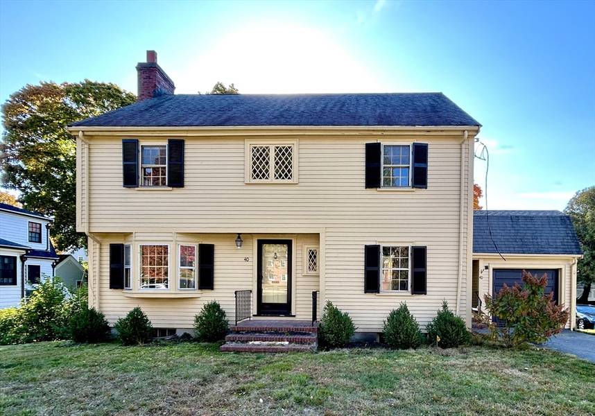 40 Foxcroft Rd, Winchester, MA 01890