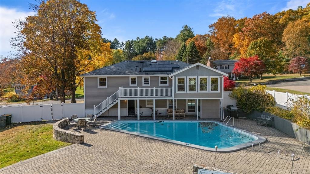 41 Briarwood Rd, Framingham, MA 01701