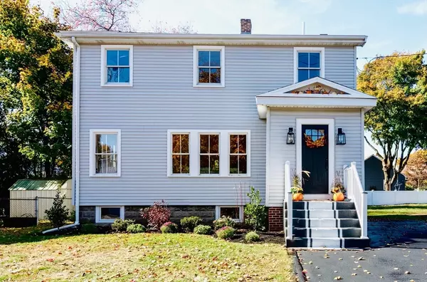 4 Whipple Ave, Stoneham, MA 02180