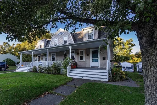 33 Spooner St, Plymouth, MA 02360