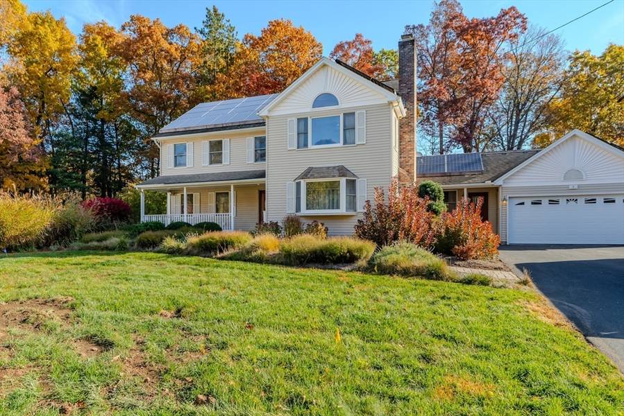 7 Ruth Dr, Wilbraham, MA 01095